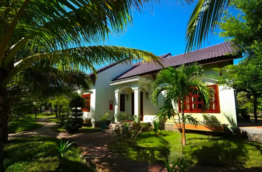 Gold Rooster Resort