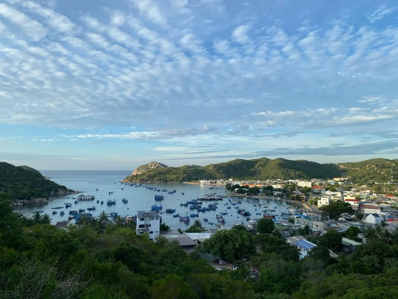 Sân bay Cam Ranh đi Vĩnh Hy bao nhiêu km? Kinh nghiệm di chuyển dễ hiểu cho người đi lần đầu