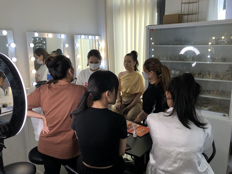 NEY Makeup Academy - Bridal